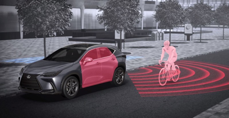 Lexus_NX_450_h+ (14)