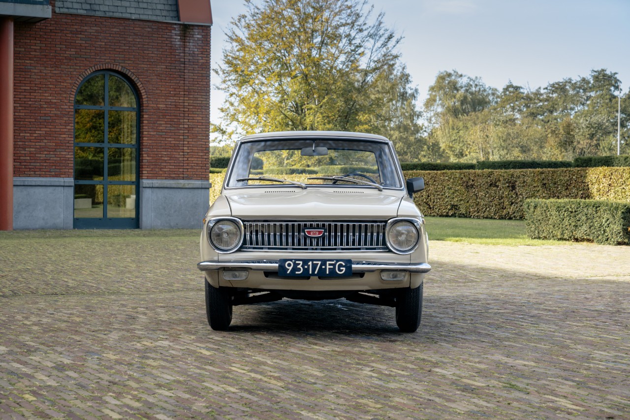 corollae10_003